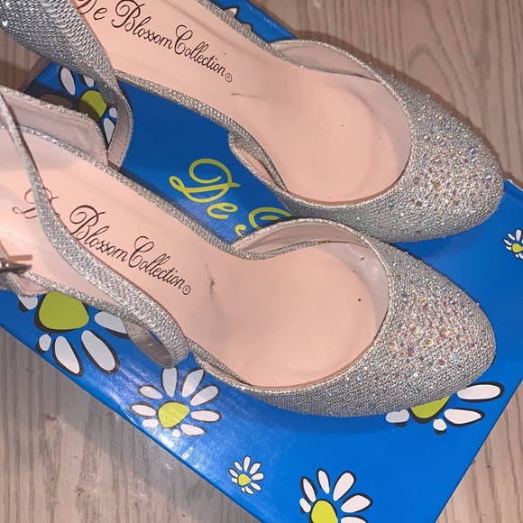 Silver glittery heels - Picture 8 of 8